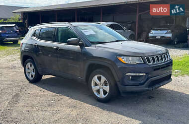 Внедорожник / Кроссовер Jeep Compass 2018 в 