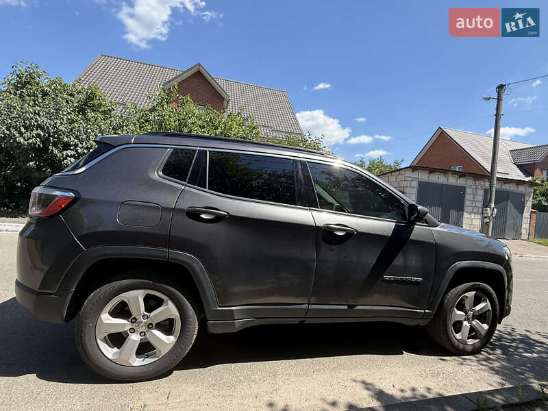 Внедорожник / Кроссовер Jeep Compass 2017 в Киеве