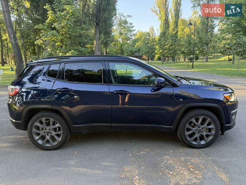 Внедорожник / Кроссовер Jeep Compass 2019 в Киеве