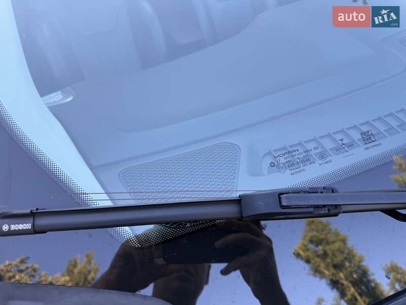 Внедорожник / Кроссовер Jeep Compass 2019 в Киеве