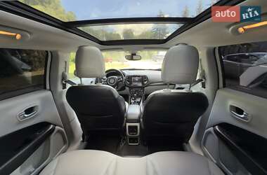 Внедорожник / Кроссовер Jeep Compass 2017 в 