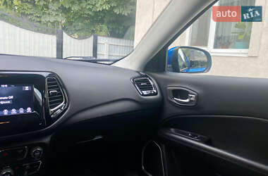 Внедорожник / Кроссовер Jeep Compass 2020 в 