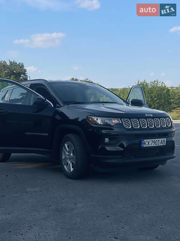 Внедорожник / Кроссовер Jeep Compass 2022 в Валках