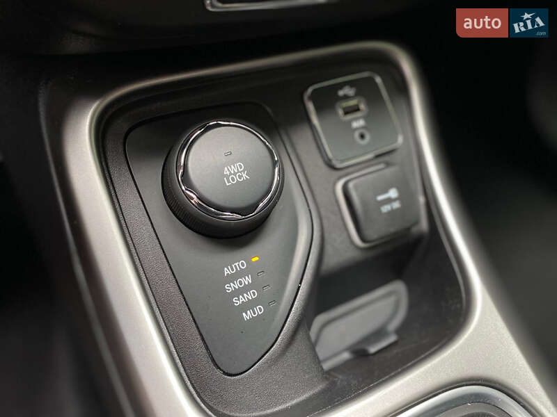 Внедорожник / Кроссовер Jeep Compass 2018 в Киеве