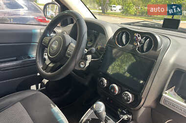 Внедорожник / Кроссовер Jeep Compass 2016 в 