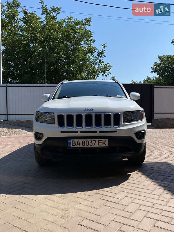 Внедорожник / Кроссовер Jeep Compass 2015 в Кропивницком