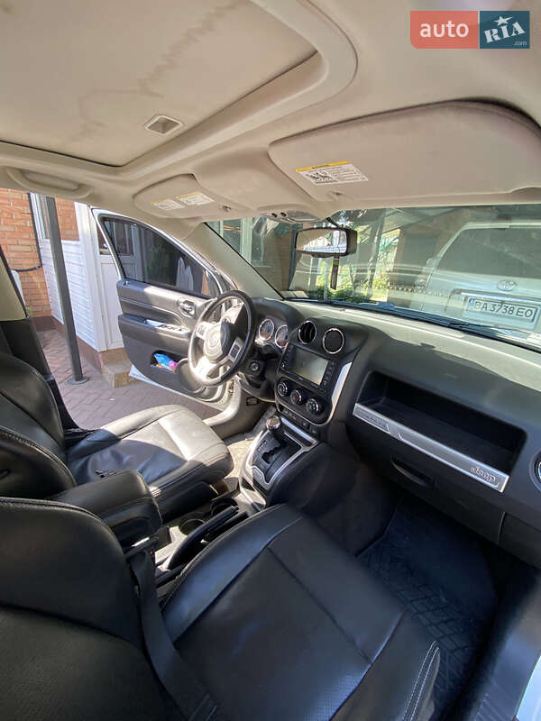 Внедорожник / Кроссовер Jeep Compass 2015 в Кропивницком