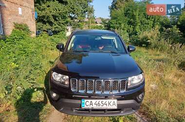 Внедорожник / Кроссовер Jeep Compass 2015 в Звенигородке