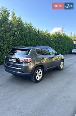 Внедорожник / Кроссовер Jeep Compass 2017 в Киеве фото 5 Внедорожник / Кроссовер Jeep Compass 2017 в Киеве