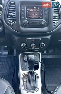 Внедорожник / Кроссовер Jeep Compass 2017 в Киеве фото 13 Внедорожник / Кроссовер Jeep Compass 2017 в Киеве