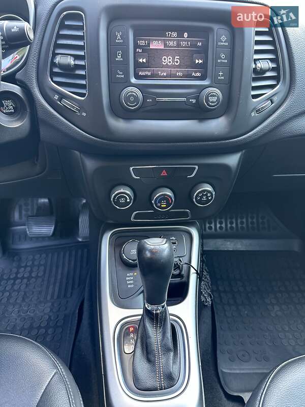 Внедорожник / Кроссовер Jeep Compass 2017 в Киеве фото 13 Внедорожник / Кроссовер Jeep Compass 2017 в Киеве