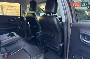 Внедорожник / Кроссовер Jeep Compass 2017 в Терновке