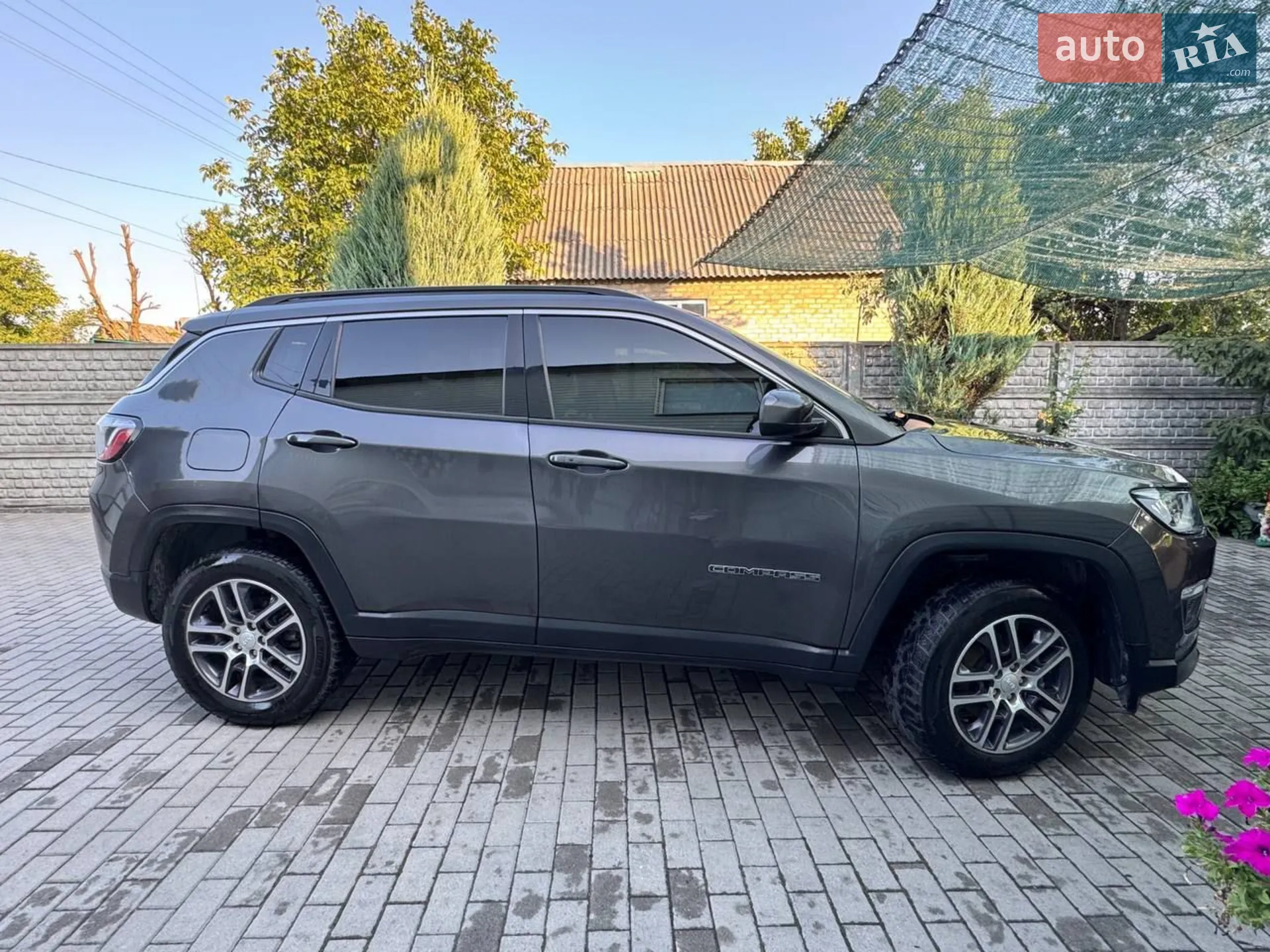 2017 Jeep Compass - мініатюра 6