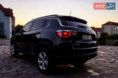 Внедорожник / Кроссовер Jeep Compass 2018 в 