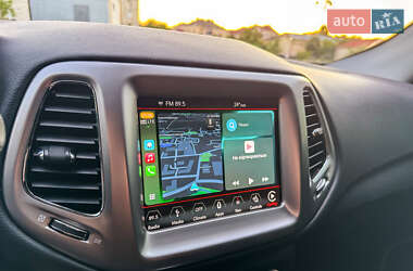 Внедорожник / Кроссовер Jeep Compass 2018 в 
