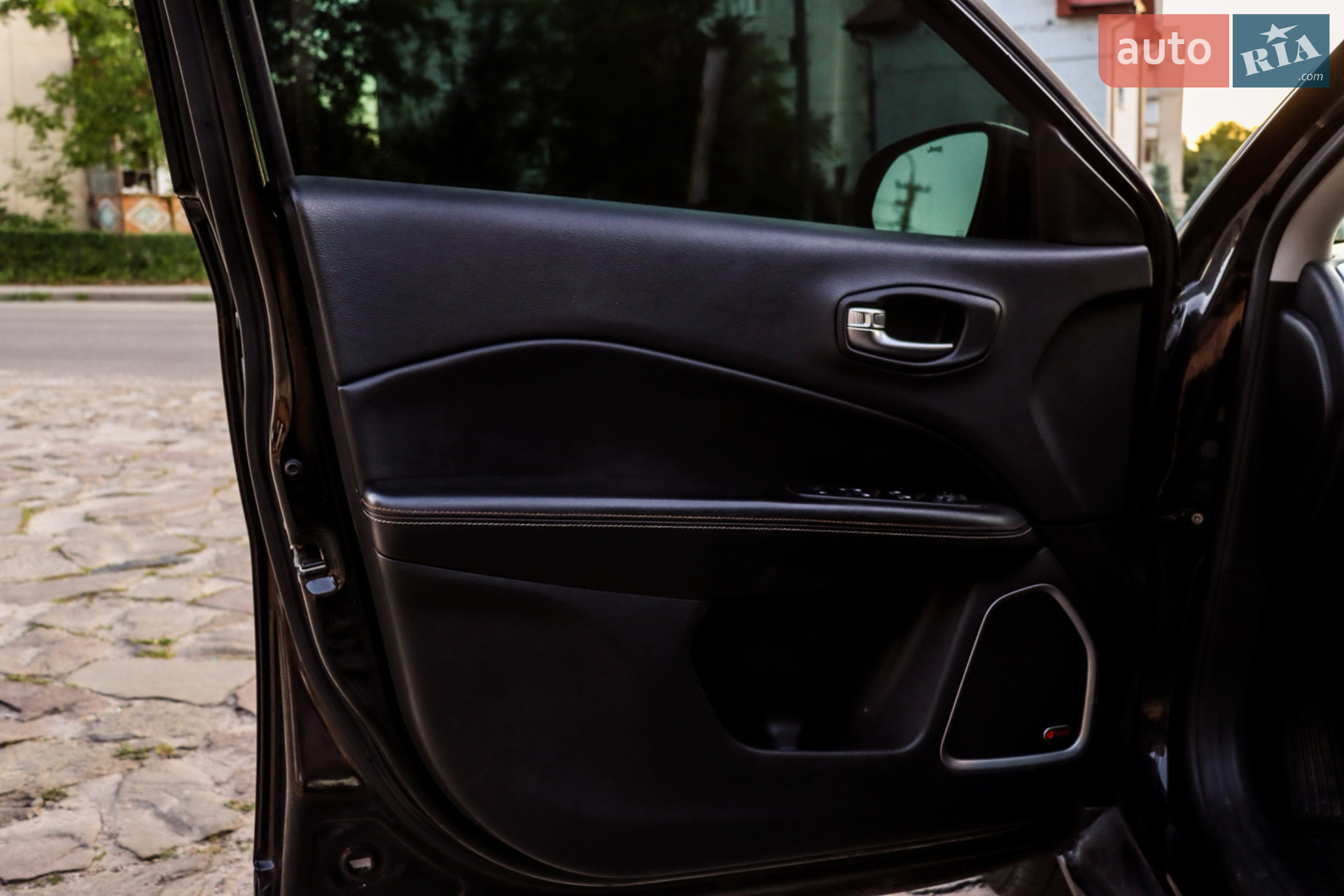 2018 Jeep Compass - мініатюра 17
