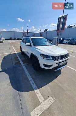 Внедорожник / Кроссовер Jeep Compass 2017 в 