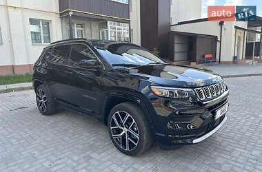 Внедорожник / Кроссовер Jeep Compass 2024 в 