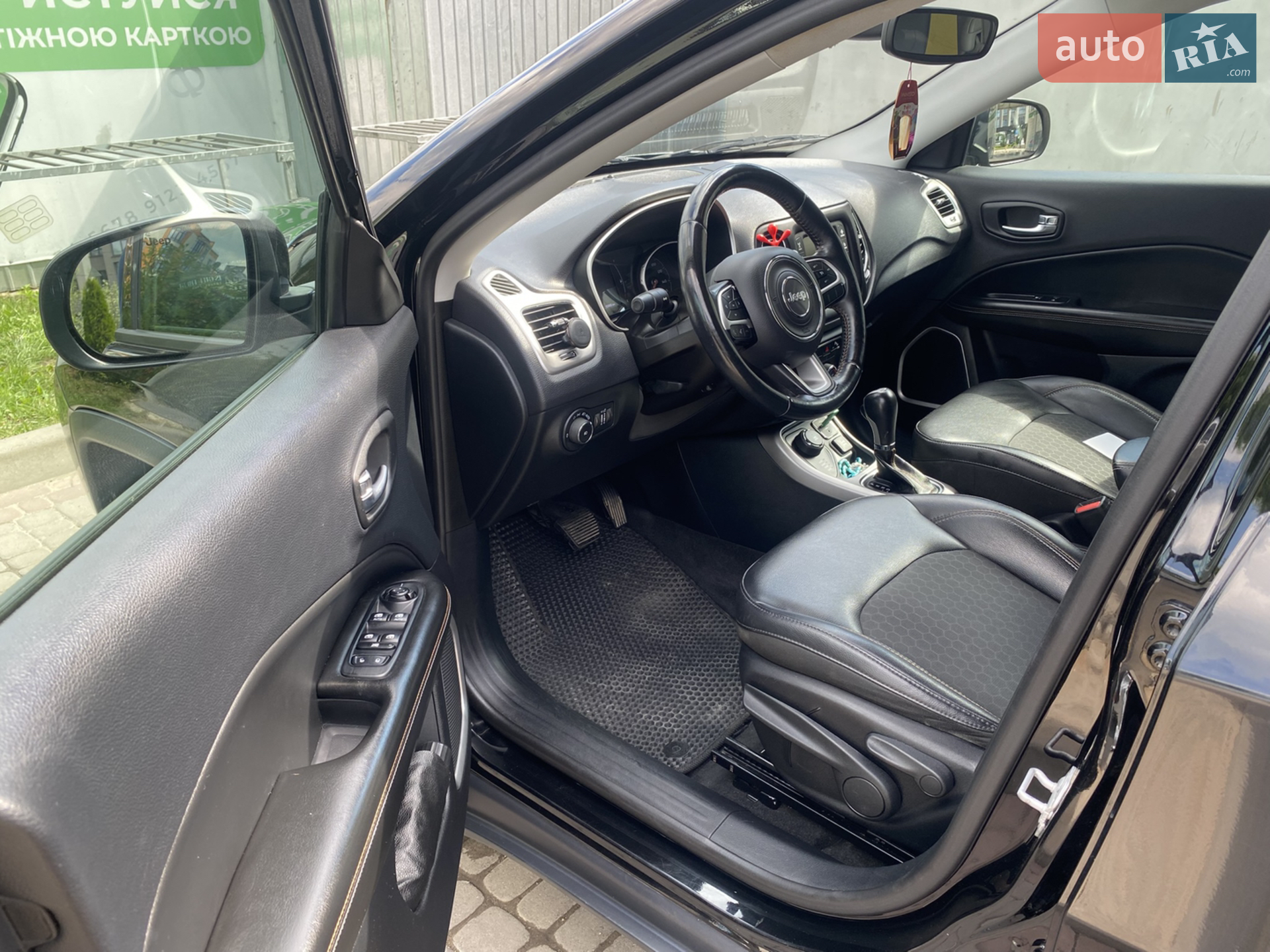 2017 Jeep Compass - мініатюра 9