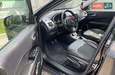Внедорожник / Кроссовер Jeep Compass 2017 в 