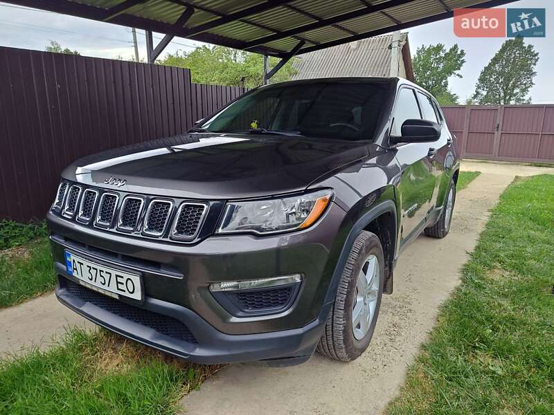 Внедорожник / Кроссовер Jeep Compass 2018 в Долине