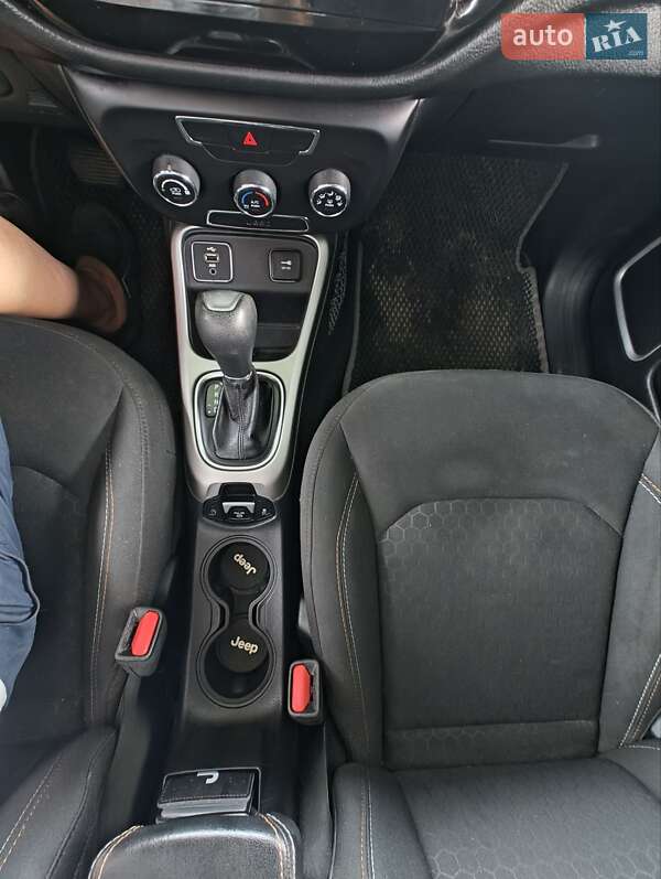 Внедорожник / Кроссовер Jeep Compass 2018 в Долине