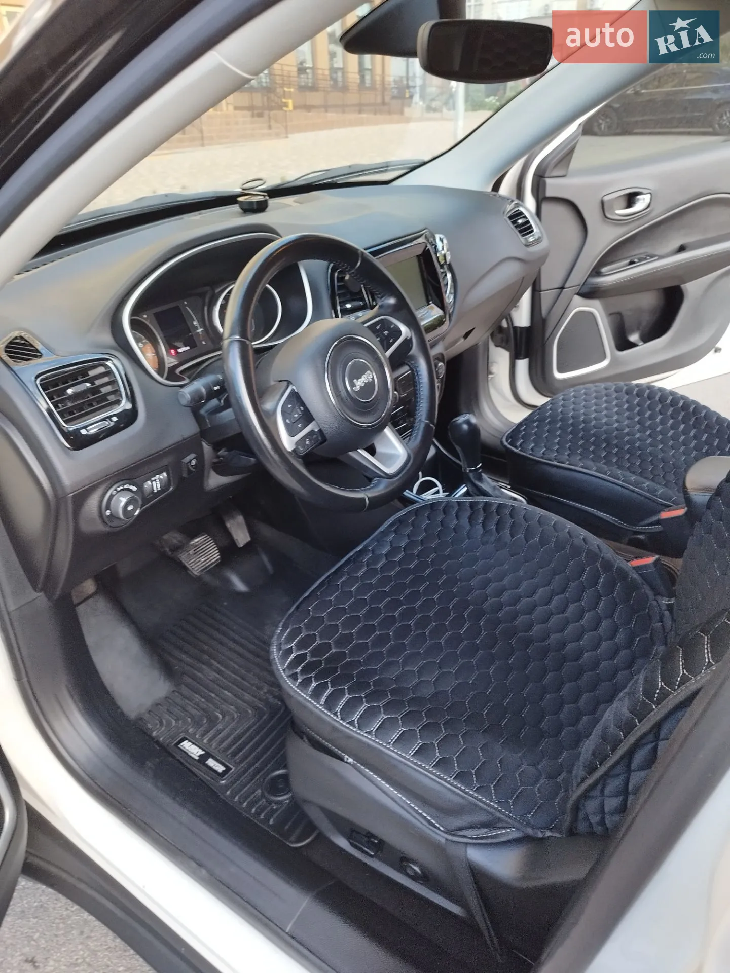 2020 Jeep Compass - мініатюра 9