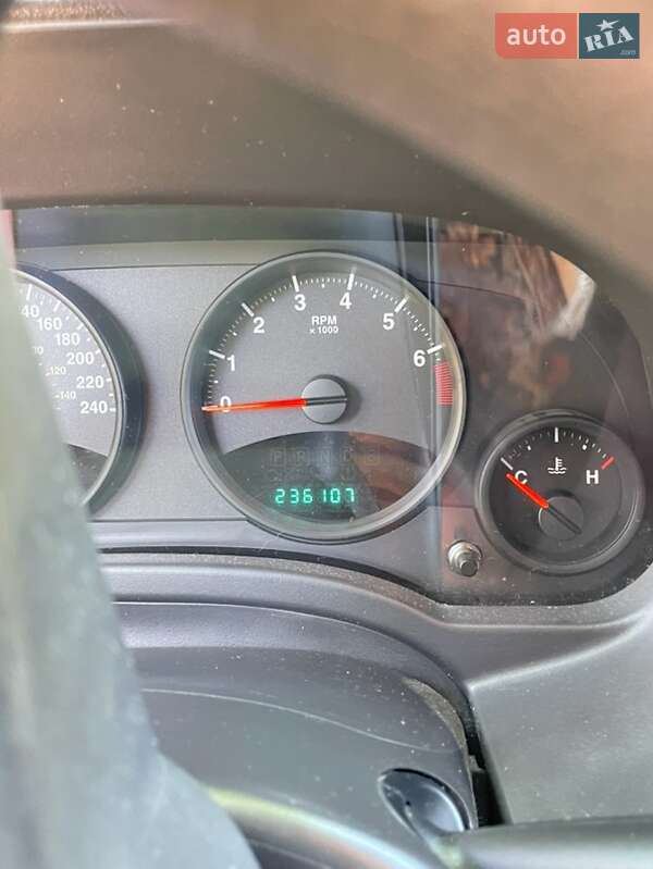 Позашляховик / Кросовер Jeep Compass 2011 в Рівному фото 9 Позашляховик / Кросовер Jeep Compass 2011 в Рівному