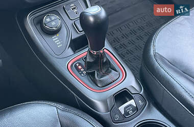 Внедорожник / Кроссовер Jeep Compass 2018 в 