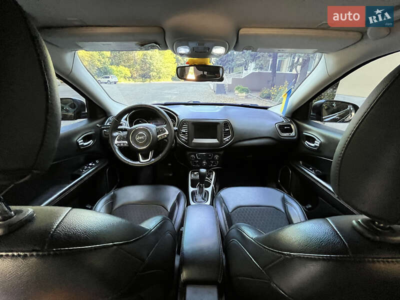 Внедорожник / Кроссовер Jeep Compass 2017 в Чернигове