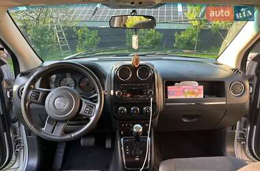 Внедорожник / Кроссовер Jeep Compass 2011 в Черновцах