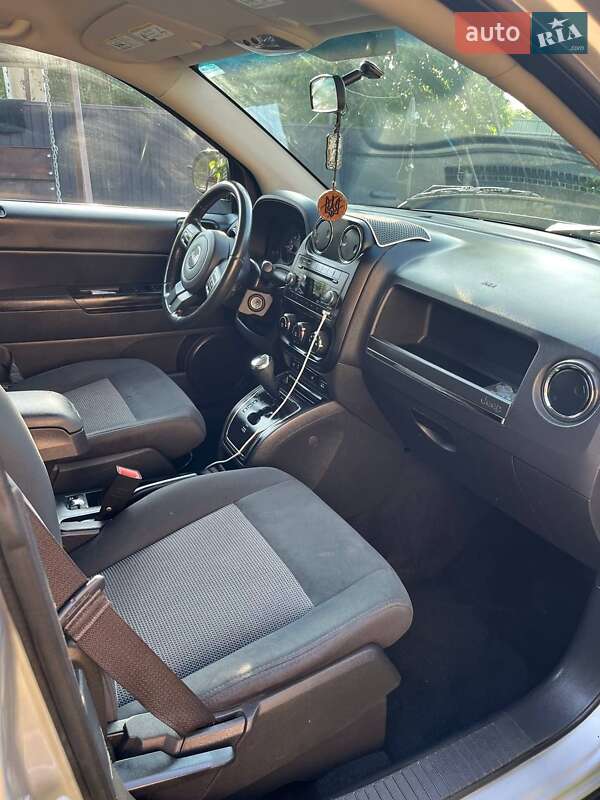 Внедорожник / Кроссовер Jeep Compass 2011 в Черновцах