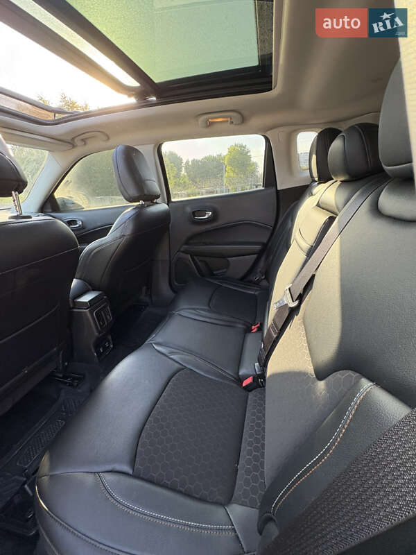 Внедорожник / Кроссовер Jeep Compass 2018 в Днепре