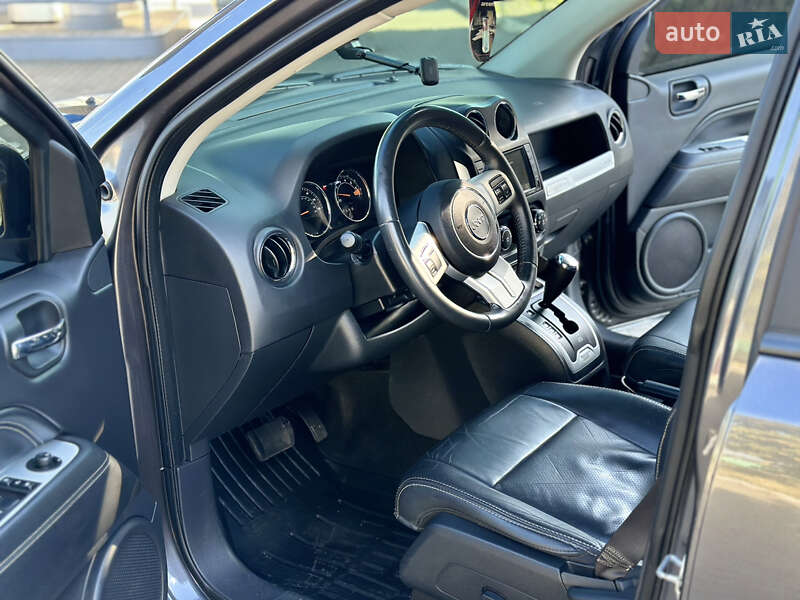 Внедорожник / Кроссовер Jeep Compass 2016 в Павлограде