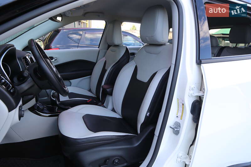 Внедорожник / Кроссовер Jeep Compass 2019 в Киеве