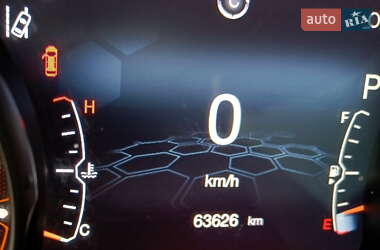 Внедорожник / Кроссовер Jeep Compass 2018 в 
