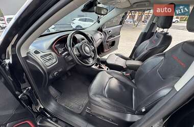 Внедорожник / Кроссовер Jeep Compass 2017 в 