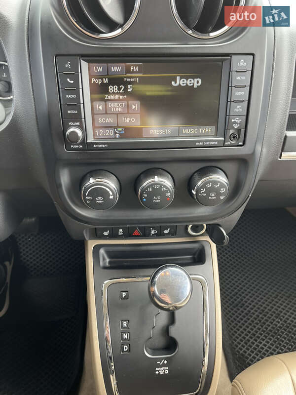 Внедорожник / Кроссовер Jeep Compass 2012 в Хусте