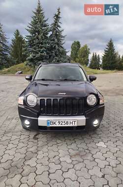 Внедорожник / Кроссовер Jeep Compass 2008 в Дубно