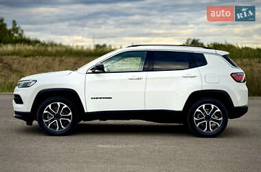Внедорожник / Кроссовер Jeep Compass 2021 в 