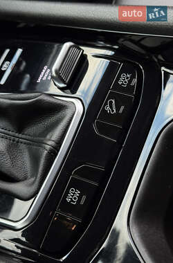 Внедорожник / Кроссовер Jeep Compass 2021 в 