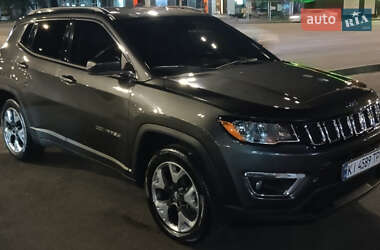 Внедорожник / Кроссовер Jeep Compass 2018 в 