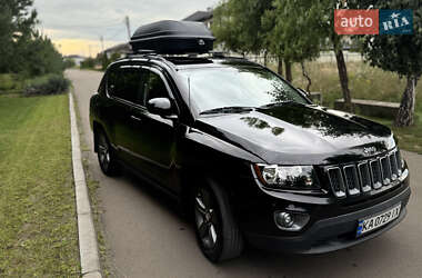 Внедорожник / Кроссовер Jeep Compass 2015 в 