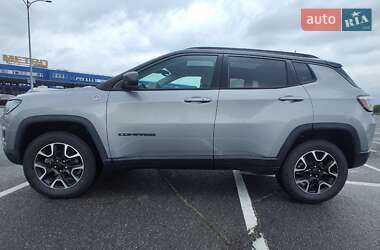 Внедорожник / Кроссовер Jeep Compass 2020 в 