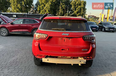 Внедорожник / Кроссовер Jeep Compass 2018 в 