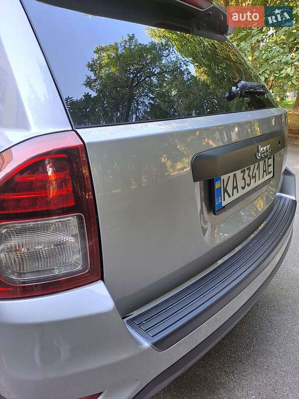 Внедорожник / Кроссовер Jeep Compass 2015 в Киеве