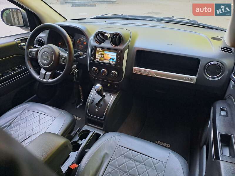 Внедорожник / Кроссовер Jeep Compass 2015 в Киеве