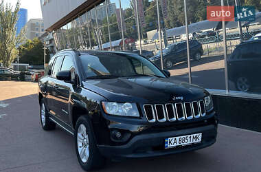 Внедорожник / Кроссовер Jeep Compass 2014 в 