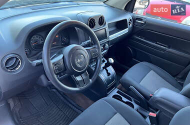 Внедорожник / Кроссовер Jeep Compass 2014 в 