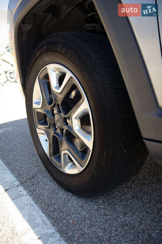 Позашляховик / Кросовер Jeep Compass 2017 в Києві